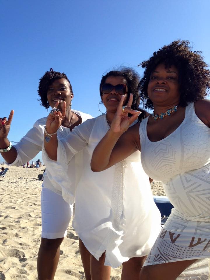 Celebrating OMZ All-White, 2015 — photograph 34