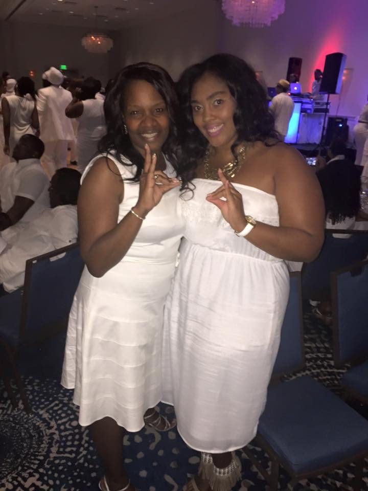 Celebrating OMZ All-White, 2015 — photograph 21